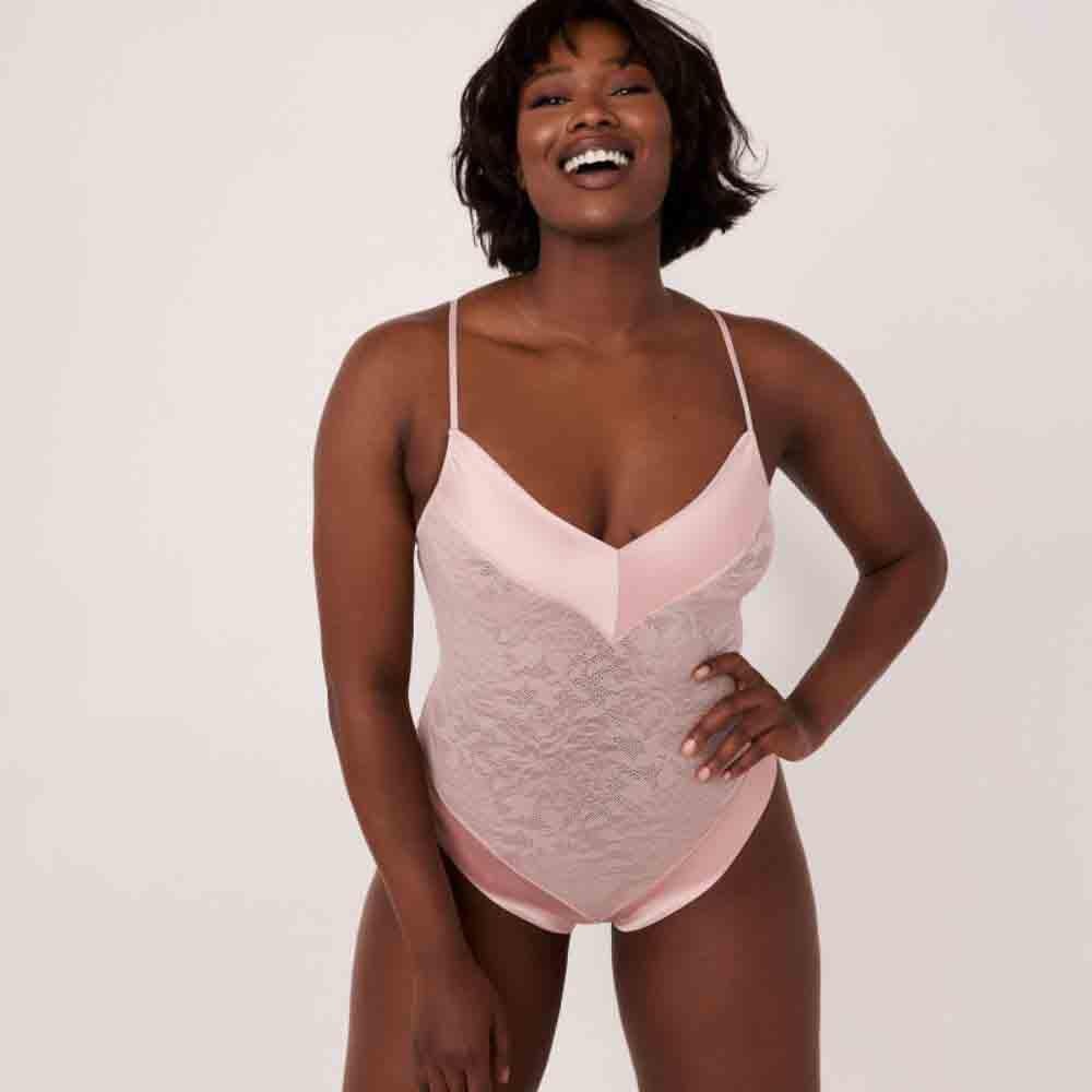 LA VIE EN ROSE Satin V & Stretch Lace Teddy / Bodysuit